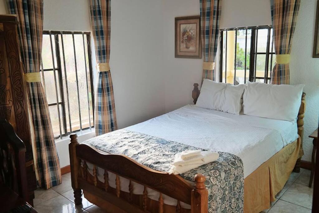 Hotel Lulu Beach Corn Island Esterno foto