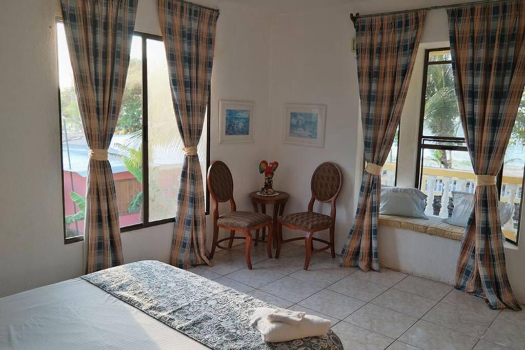 Hotel Lulu Beach Corn Island Esterno foto